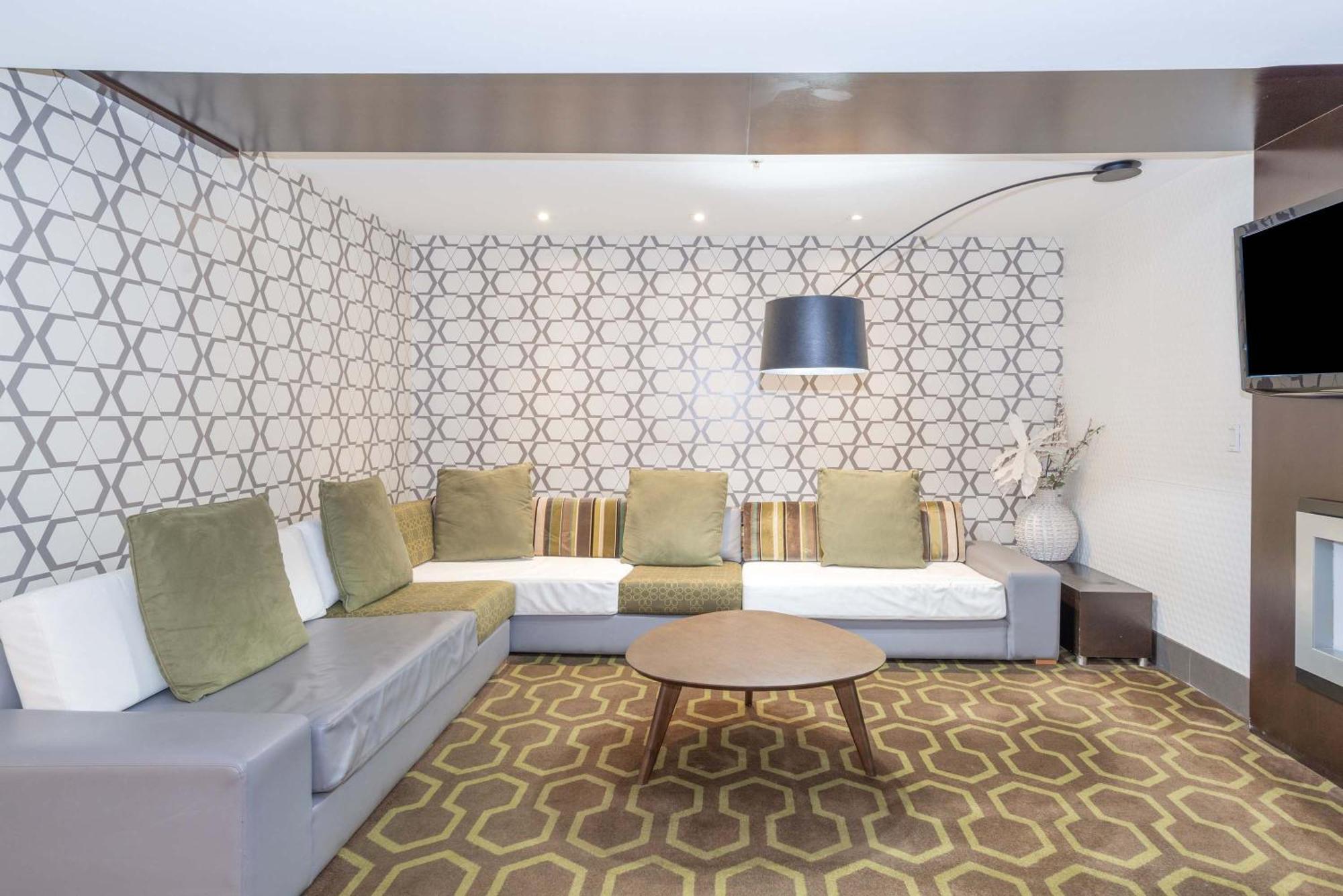 Sandman Hotel And Suites Abbotsford Ngoại thất bức ảnh