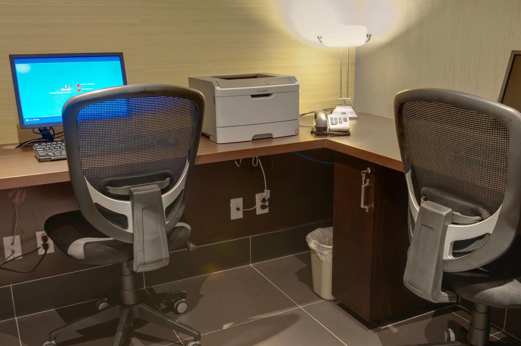 Sandman Hotel And Suites Abbotsford Ngoại thất bức ảnh